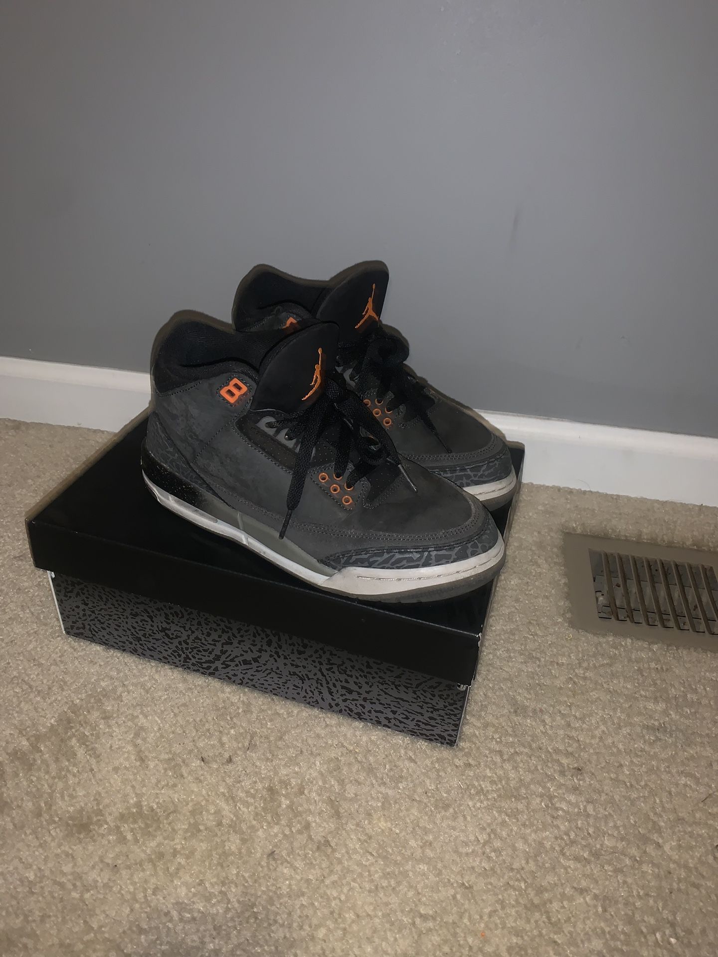 Size 7 Air Jordan 3 Retro (NIGHT STADIUM/TOTAL ORANGE STADE NUIT/NOIR/ORANGE