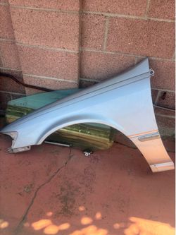 LEFT DRIVER SIDE FENDER OEM 1(contact info removed) TOYOTA CAMRY LE (SILVER COLOR).
