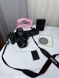 Canon EOS M50 II 15-45 black