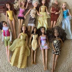 Normal Good Conditions Dolls 