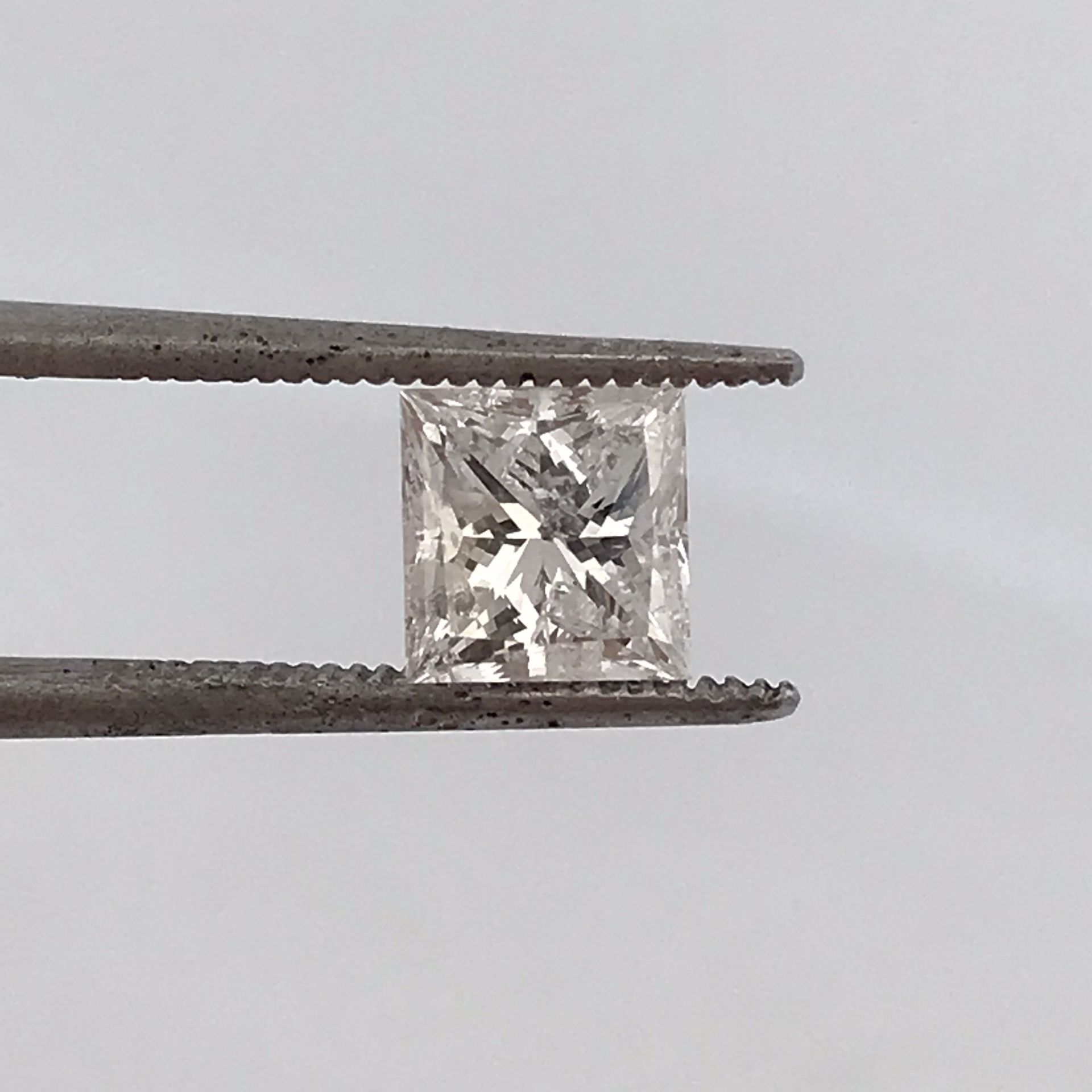 1.51ct princess cut Natural diamond Color F