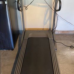 Vision Fitness T9450 Treadmill for Sale in Irwindale CA OfferUp