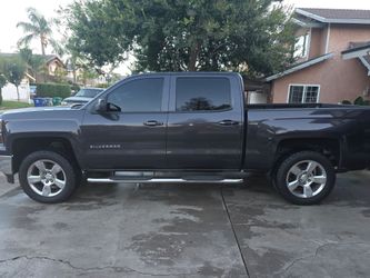 Chevrolet Silverado Crew Cab Pickup Truck
