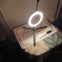 Ring Light Works Good $10.00