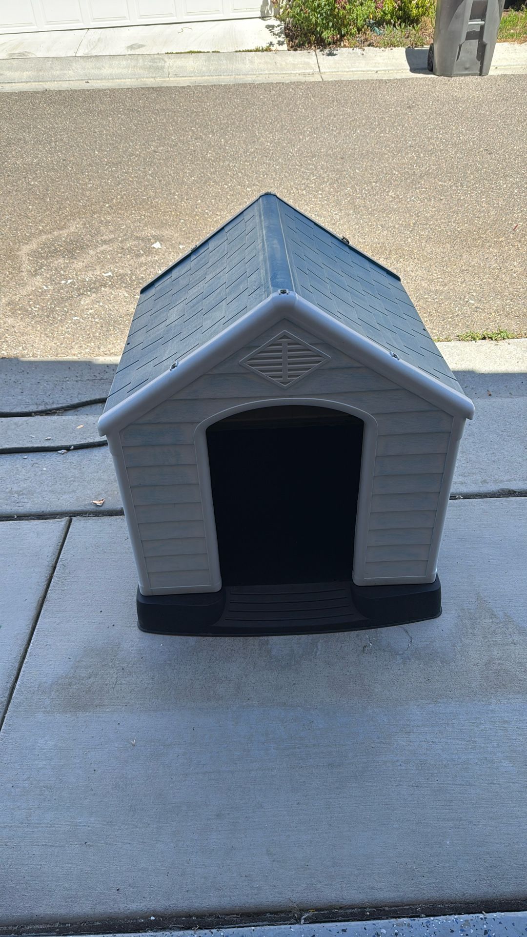 Dog house