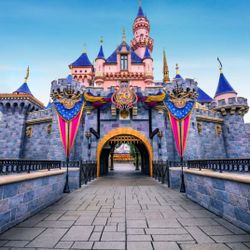 Disneyland Park Hopper