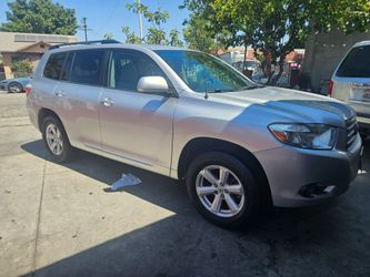 2010 TOYOTA HIGHLANDER