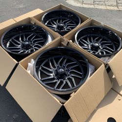 Brand New 24” Fuel Hurricane Wheels Rims For 6x139 (6x5.5) Trucks and SUVs