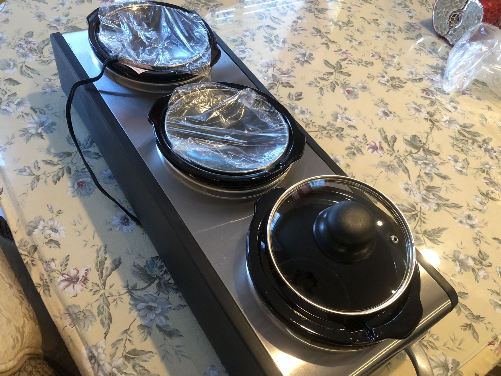 Triple slow cooker