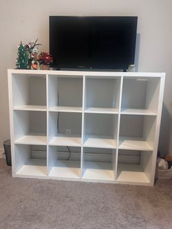 White Shelf Unit