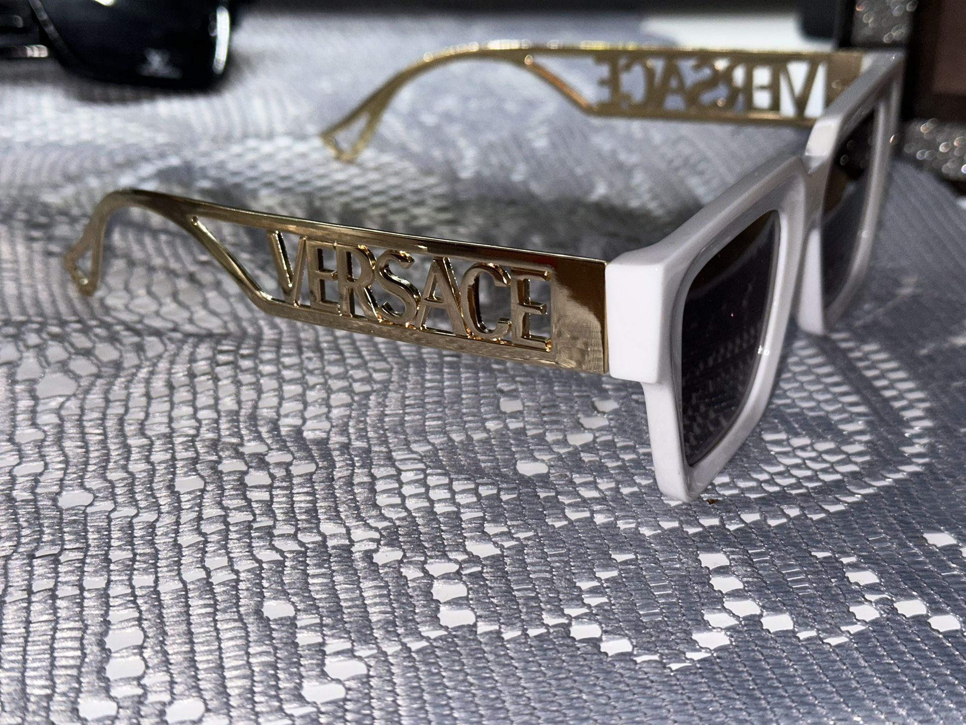 Sun Glasses Versace LV