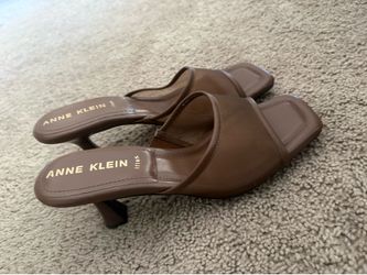 Anne Klein