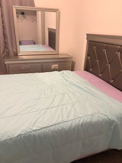 Full size Bedroom  set