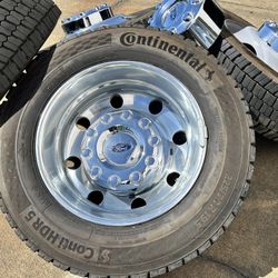 OEM 2024 Ford F450 F550 Wheels Continental HDR5 225/70R19.5 NEW LESS THAN 1k MILES. EVERYTHING IS PRETTY MUCH LIKE NEW