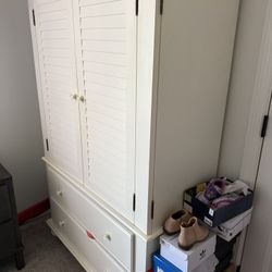 Armoire Dresser
