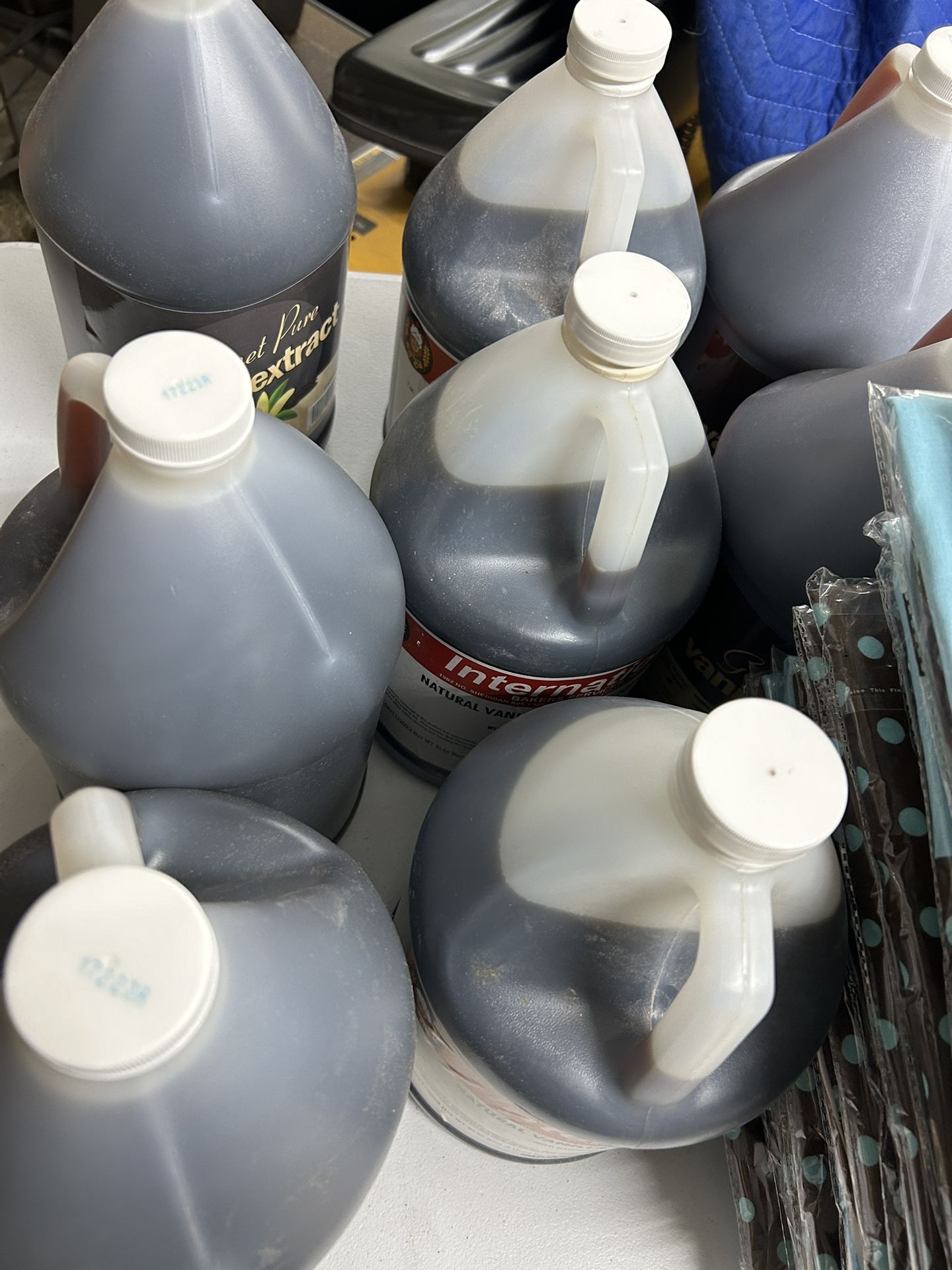 Bakery Supplies NEW Vanilla Extract, Flours, White Fondant And More,