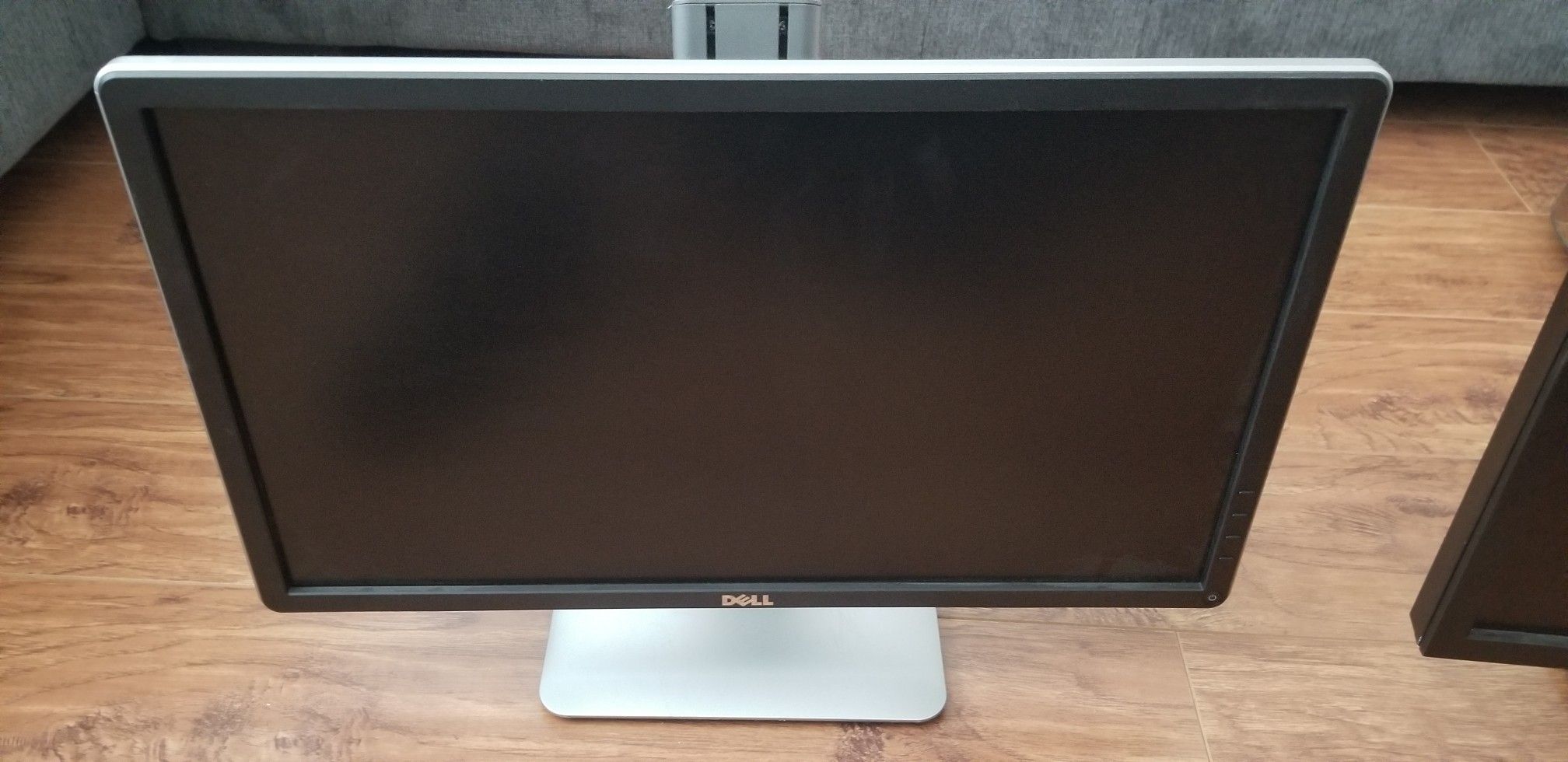 Computer monitors; Dell and HP . Great condition