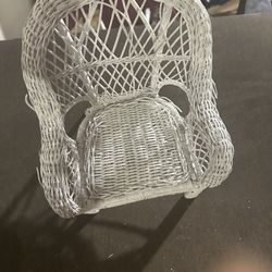 Wicker Chair Set Includes Doll Chair