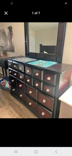 Bedroom set