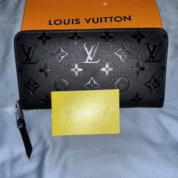 Authentic Lv Zippy Wallet