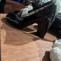 Gucci Heels Size 5
