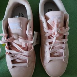NEW Cloud Foam Pink Adidas Neo Shoes