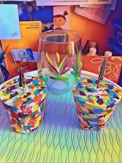 Colorful pic holder set