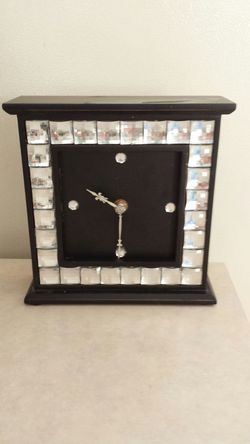 Unique, jeweled mantle Clock $10