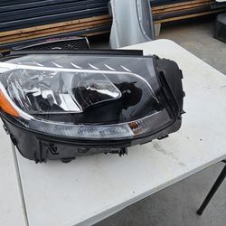 2016 - 2019 MERCEDES BENZ GLC W253 Right Side Halogen Headlight OEM A(contact info removed)