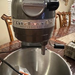 Kitchen Aid Mixer 