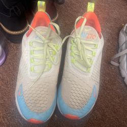 Nike Air 270