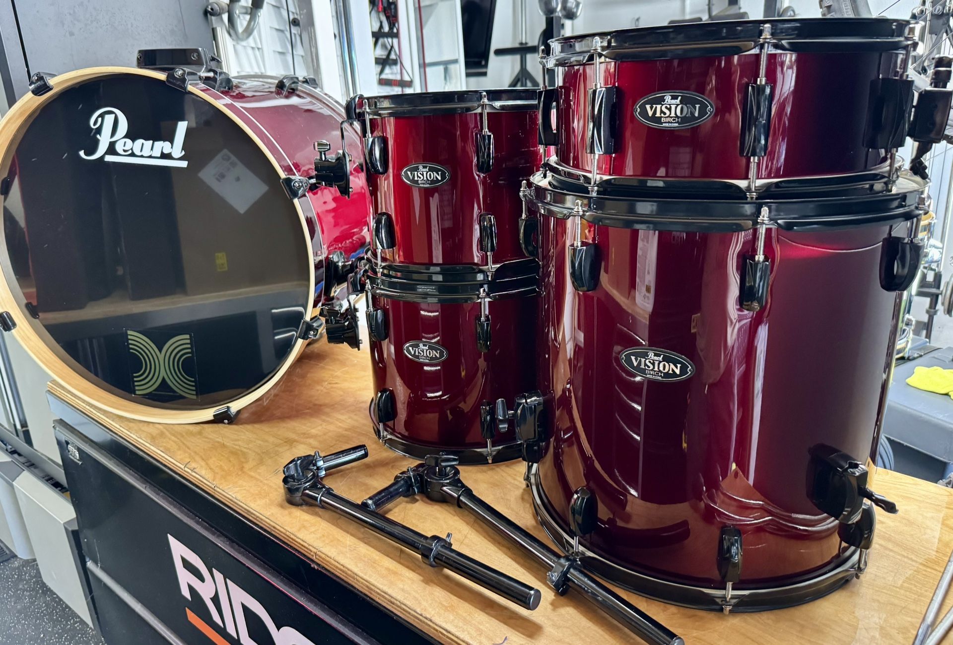 Pearl Vision Birch 5 Piece Drum Set – Cherry Red Sparkle Finish