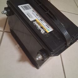 2025 Duralast Gold Vehicle Battery 