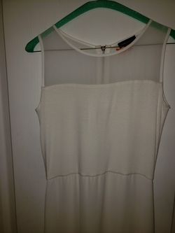 VINCE CAMUTO WHITE SLEEVELESS DRESS