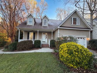 Unit ?? | 3bds | 2.5ba | 2121 sqft
729 E Ivy Valley Dr
Fuquay Varina, NC 27526