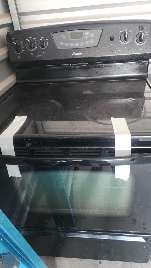 30" Amana Glasstop Electric Stove