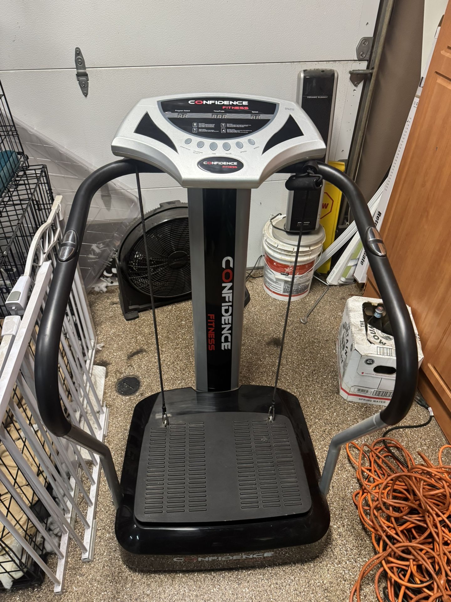 CONFIDENCE FITNESS NHCFV-2000 Recreational and Fitness Equipment