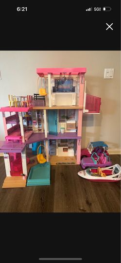 Barbie dream house