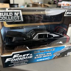 Jada Doms Dodge Charger R/T 1:24 Scale 