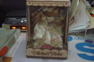 'RARE' COLLECTORS CHOICE GENUINE FINE BISQUE PORCELAIN DOLL LIMITED EDITION "12
