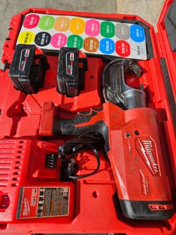 Milwaukee M18 Force Logic Cable Cutter Kit