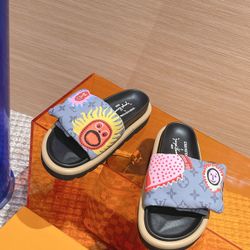 Men's and women's same summer slippers