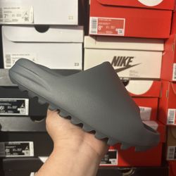 Adidas Yeezy Slide “Slate Grey”