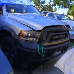 BONITA TROCA. DODGE. RAW. 2011. MOTOR 3" 7.  BARATA TRASMION NO TRAVA