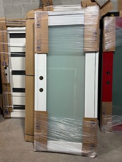 Hurricane rated impact doors and windows | Puertas y ventanas de impacto huracán