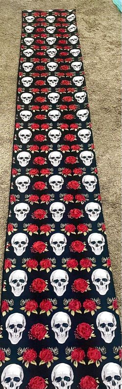SKULL TABLE RUNNER…NEW!