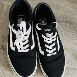 Vans - Black White Classic Casual Lifestyle 