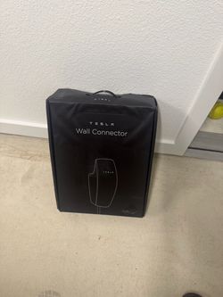 Tesla Wall Connector