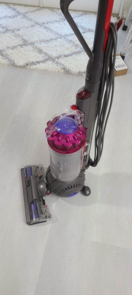 Dyson Flagship Ball Animal Multifloor Vacuum