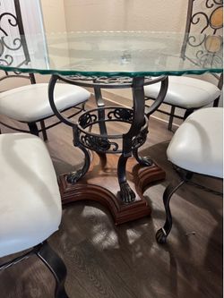 Dinning table